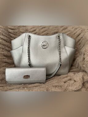 Michael Kors Metallic Silver Saffiano Tote with Matching Wallet
